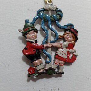 Kuhn Zinn Hand Painted Pewter Ornament Girl And Boy Dancing Around Maypole